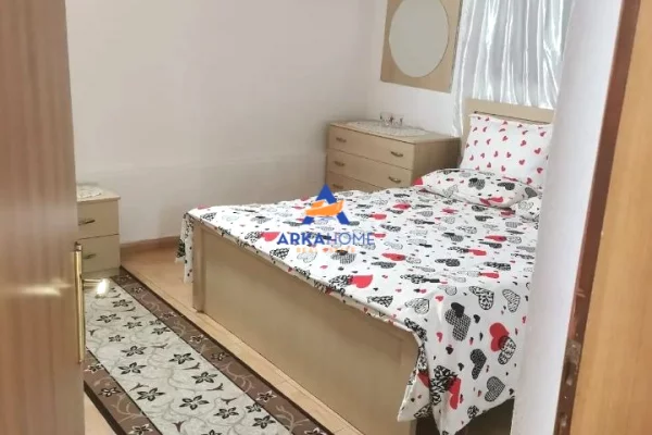 Appartamento in affitto a Tirana 1+1, Arredato