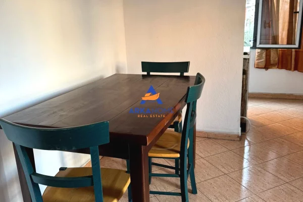 Shtepi me qera Shtepi Private ne Tirane, 1+1, Mobilimi E mobiluar, Pagesa 417  Euro.