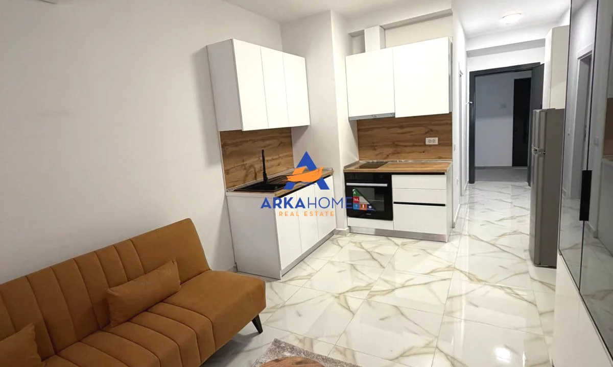Shtepi me qera Apartament ne Tirane, Garsoniere, Mobilimi E mobiluar, Pagesa 420  Euro.