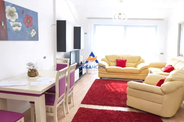 SHITET APARTAMENT 2+1+VERANDE "RRUGA E THESARIT PRANE SHKOLLES 17" 14.700.000 LEKE