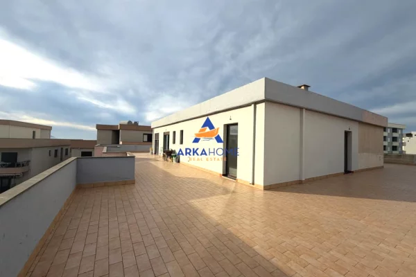 SHITET PENTHOUSE 2+1+2 VERANDA 