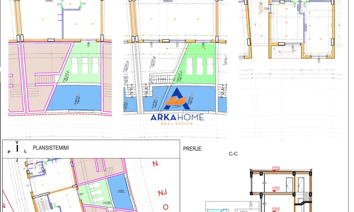 Villa di lusso in vendita a Tirana 3+1, Vuoto