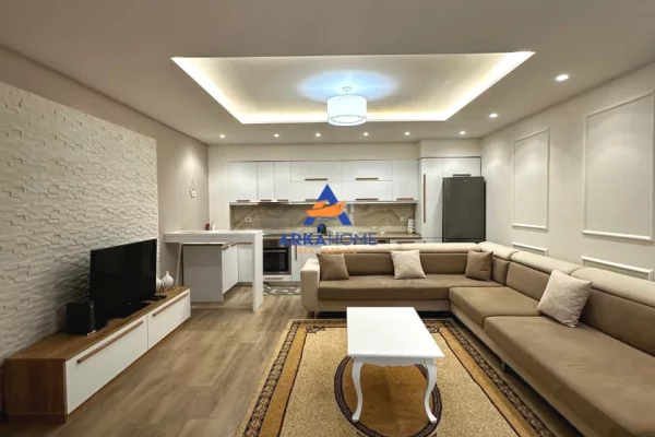 JEPET APARTAMENT ME QERA 2+1+BALLKON "LIQENI I THATE" 800 EURO