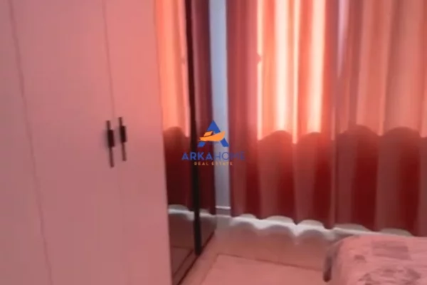 Appartamento in affitto a Tirana 2+1, Arredato