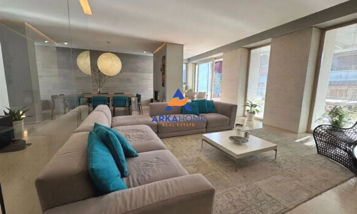 Appartamento in vendita a Tirana 3+1, Arredato