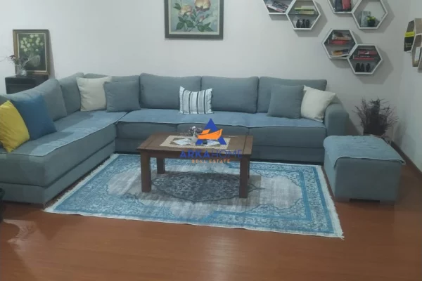 Casa privata/Indipendente in vendita a Tirana 3+1, Arredato