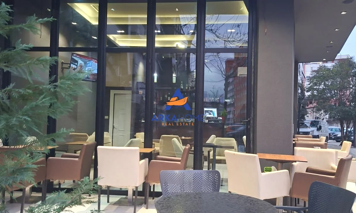 SHITET LOKAL 40M2 "NE YZBERISHT" 140000 EURO