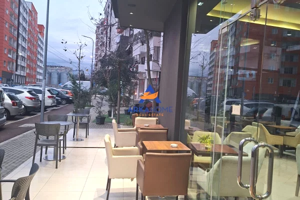 SHITET LOKAL 40M2 "NE YZBERISHT" 140000 EURO