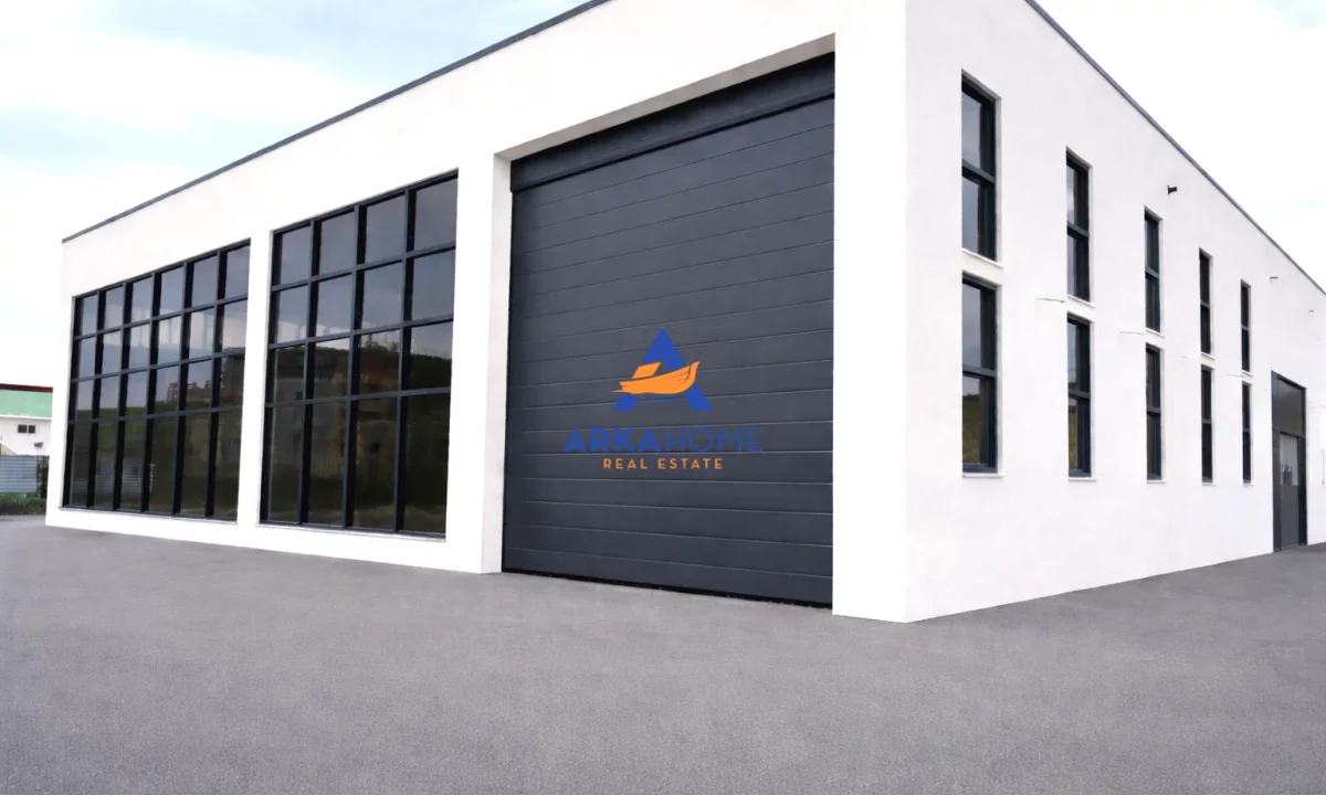 JEPET ME QIRA MAGAZINE / AMBIENT INDUSTRIAL 618M2 "DOGANE" 3500 EURO