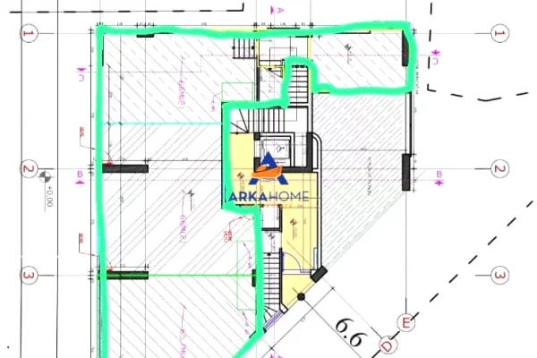 JEPET AMABJENT ME QERA 206 M2 " RRUGA BARDHOK BIBA " 270.000 LEKE
