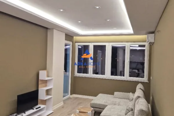 JEPET APARTAMENT ME QERA 2+1+BALLKON "RRUGA ZAGORIA, YZBERISHT" 500 EURO