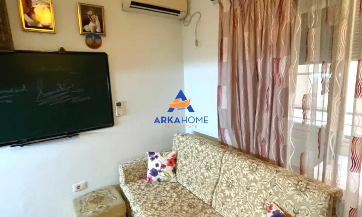 Appartamento in affitto a Tirana 1+1, Arredato