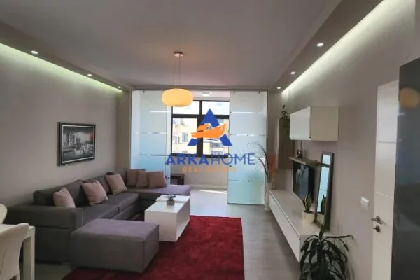 JEPET APARTAMENT ME QERA 1+1+BALLKON "RRUGA ISLAM ALLA, RRUGA KAVAJËS" 850 EURO