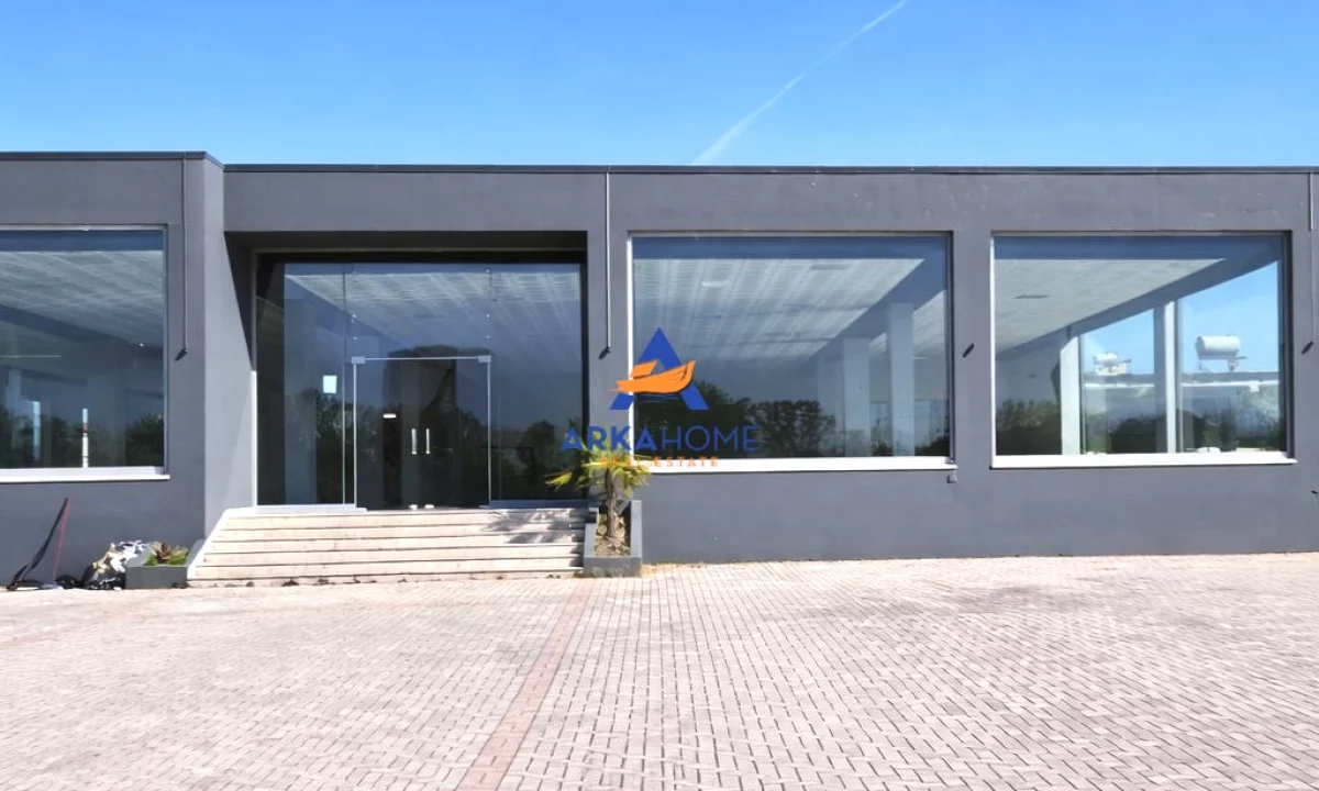 JEPET KAPANON ME QERA 3000M2 "PRANE AUTOSTRADES TIRANE DURRES MBIKALIMI I SUKTHIT" 3700 EURO