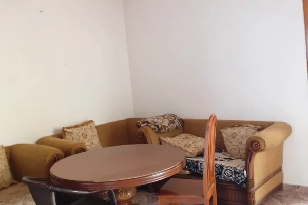 Shtepi me qera 2+1 ne Tirane - 450 Euro