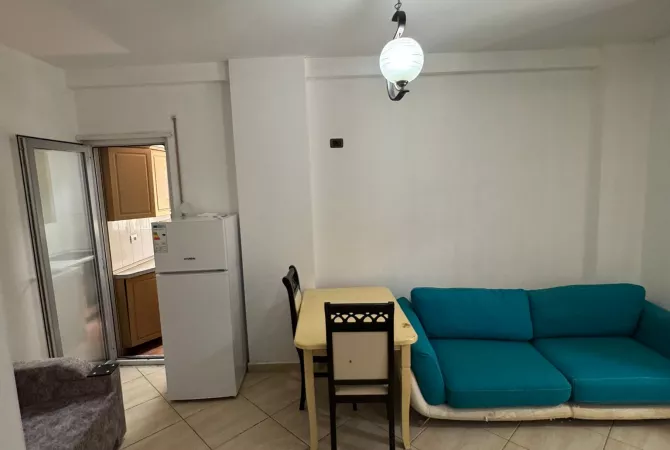 Shtepi me qera Apartament ne Tirane, 1+1, Mobilimi E mobiluar, Pagesa 350  Euro.