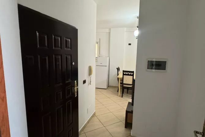 Shtepi me qera Apartament ne Tirane, 1+1, Mobilimi E mobiluar, Pagesa 350  Euro.