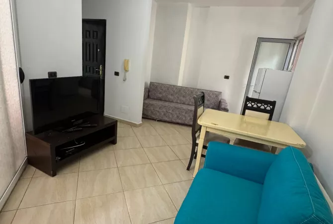 Shtepi me qera Apartament ne Tirane, 1+1, Mobilimi E mobiluar, Pagesa 350  Euro.