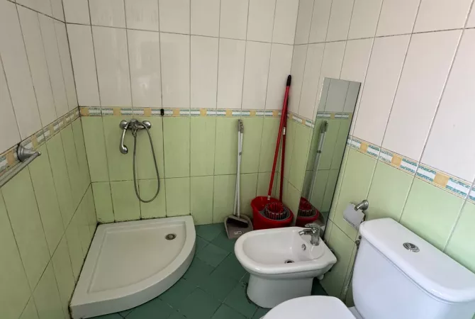 Shtepi me qera 1+1 ne Tirane - 350 Euro