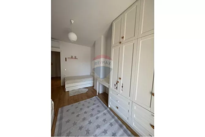 Shtepi me qera Apartament ne Tirane, 2+1, Mobilimi E mobiluar, Pagesa 750  Euro.