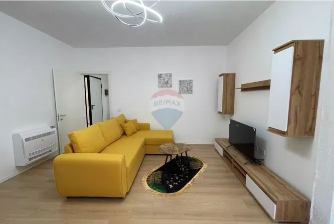 Shtepi me qera 1+1 ne Tirane - 50,000 Leke