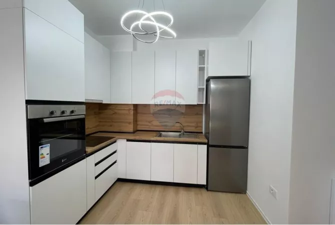 Shtepi me qera Apartament ne Tirane, 1+1, Mobilimi E mobiluar, Pagesa 50,000  Leke.