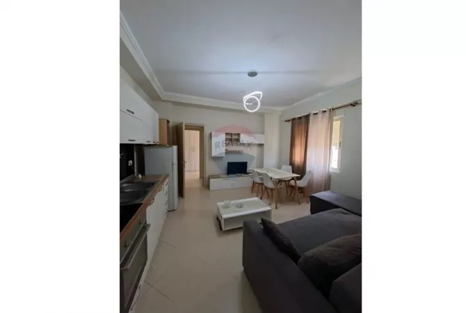 Shtepi me qera 2+1 ne Tirane - 50,000 Leke