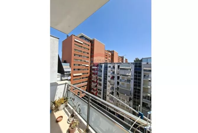 Shtepi me qera Apartament ne Tirane, 2+1, Mobilimi E mobiluar, Pagesa 50,000  Leke.