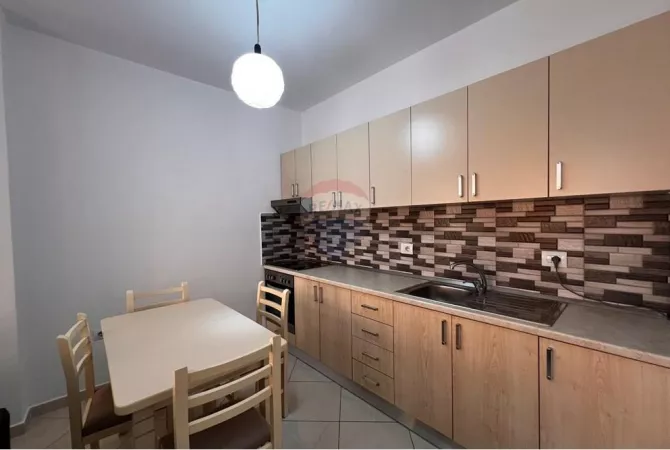 Shtepi ne shitje 2+1 ne Tirane - 105,000 Euro