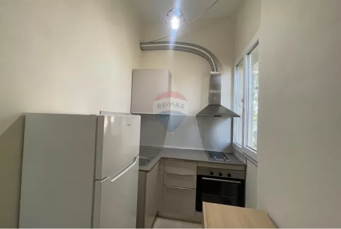 Shtepi ne shitje Apartament ne Durres, 1+1, Mobilimi E mobiluar, Pagesa 76,000  Euro.