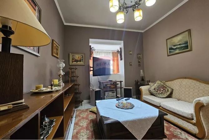 Shtepi me qera 2+1 ne Tirane - 600 Euro