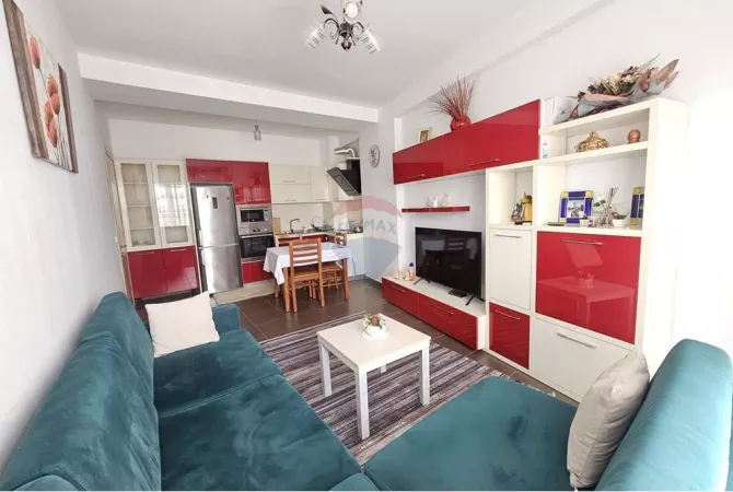 Shtepi me qera 2+1 ne Tirane - 50,000 Leke