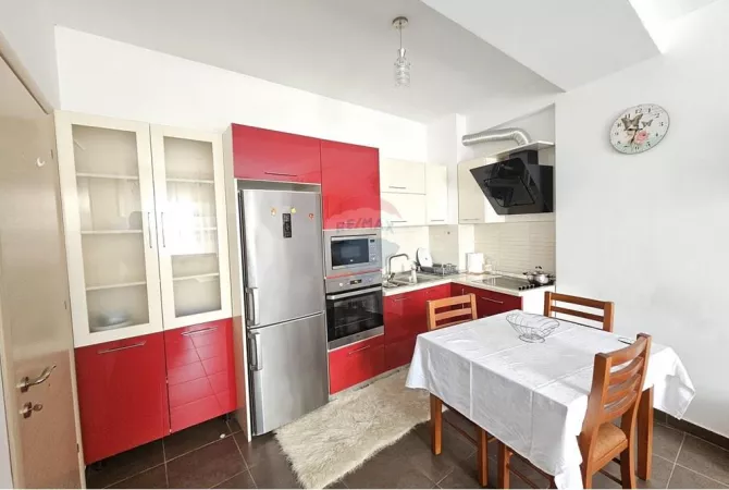 Shtepi me qera 2+1 ne Tirane - 50,000 Leke
