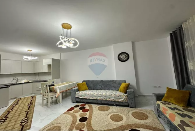 Shtepi me qera 2+1 ne Tirane - 500 Euro