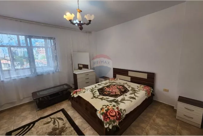 Shtepi me qera Apartament ne Tirane, 2+1, Mobilimi E mobiluar, Pagesa 600  Euro.