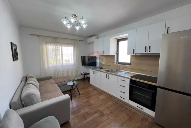 Shtepi me qera 2+1 ne Tirane - 600 Euro
