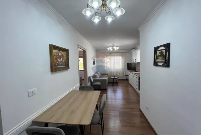 Shtepi me qera 2+1 ne Tirane - 600 Euro