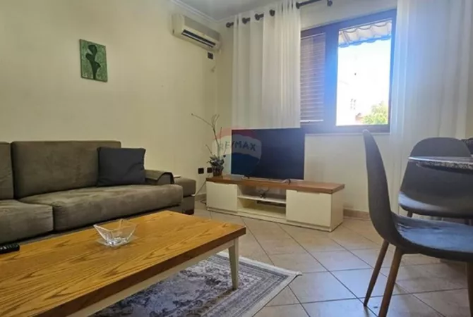 Shtepi me qera 2+1 ne Tirane - 60,000 Leke