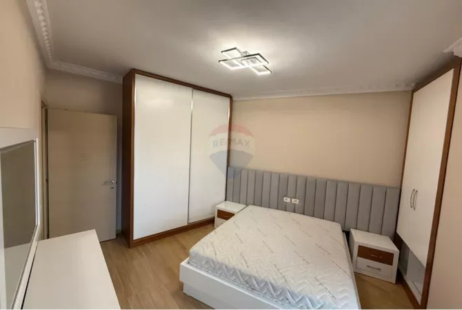 Shtepi me qera Apartament ne Tirane, 2+1, Mobilimi E mobiluar, Pagesa 500  Euro.