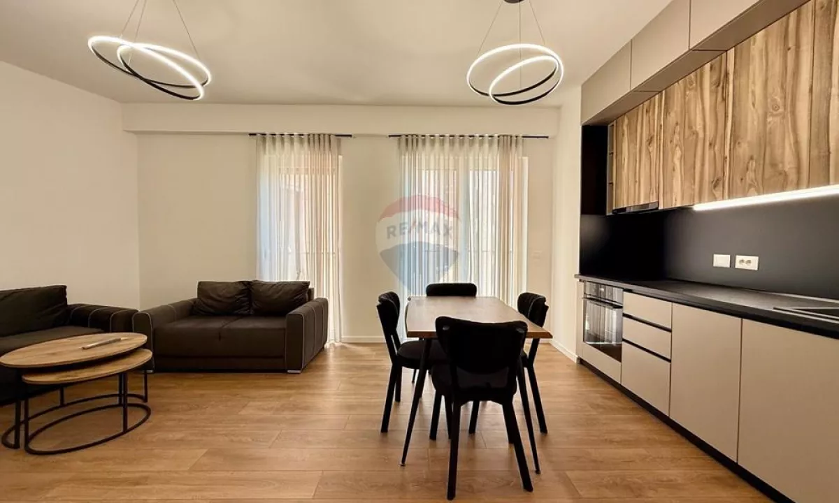 Shtepi me qera Apartament ne Tirane, 1+1, Mobilimi E mobiluar, Pagesa 600  Euro.