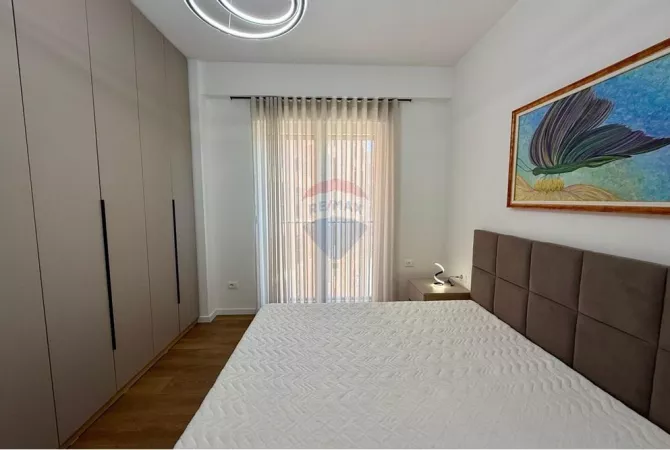 Shtepi me qera Apartament ne Tirane, 1+1, Mobilimi E mobiluar, Pagesa 600  Euro.