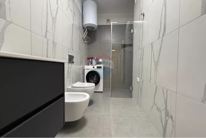 Shtepi me qera Apartament ne Tirane, 1+1, Mobilimi E mobiluar, Pagesa 600  Euro.