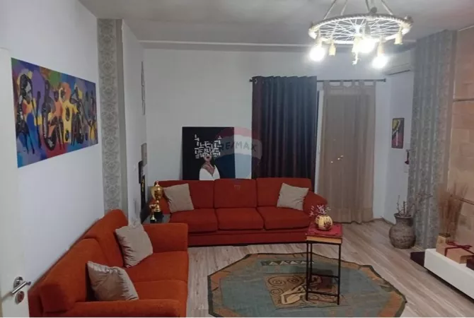 Shtepi me qera 2+1 ne Tirane - 600 Euro