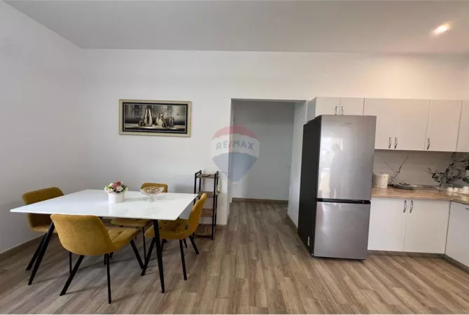 Shtepi me qera 2+1 ne Tirane - 450 Euro