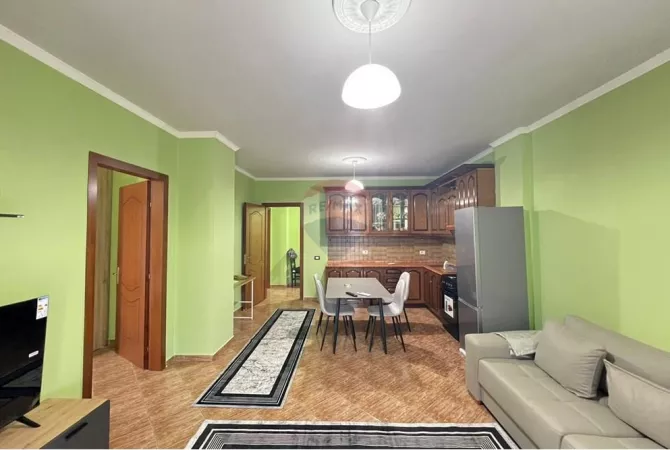 Shtepi me qera 2+1 ne Tirane - 55,000 Leke