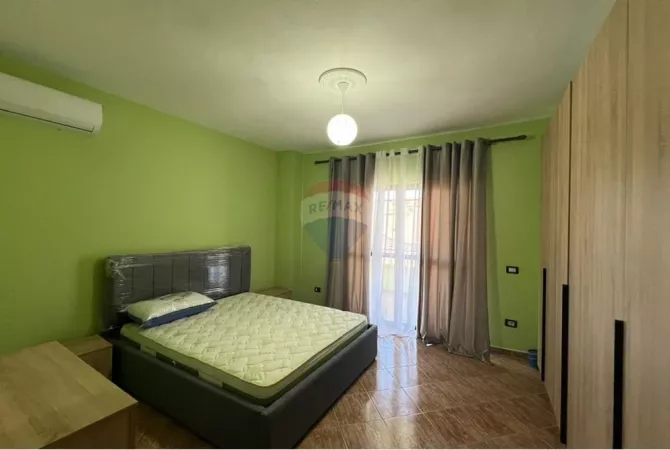 Shtepi me qera Apartament ne Tirane, 2+1, Mobilimi E mobiluar, Pagesa 55,000  Leke.