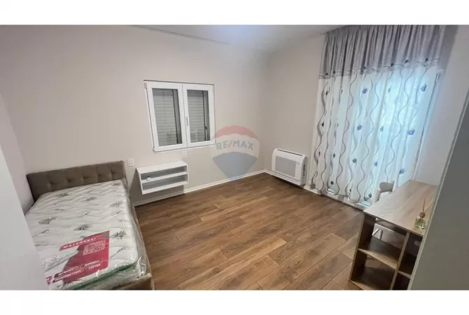 Shtepi me qera 2+1 ne Tirane - 550 Euro
