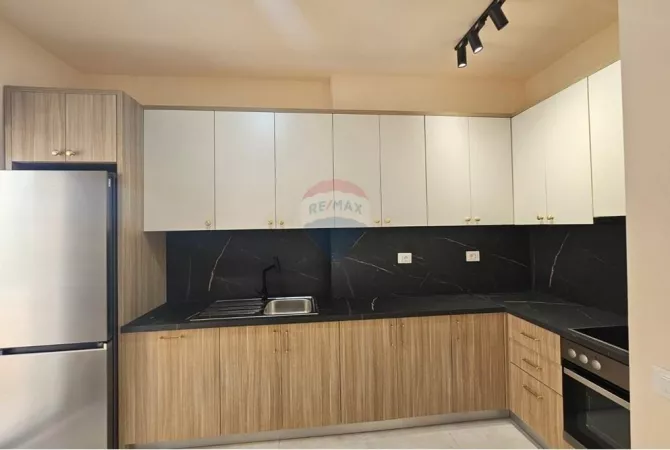 Shtepi me qera 1+1 ne Tirane - 600 Euro