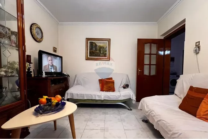 Shtepi me qera 2+1 ne Tirane - 50,000 Leke