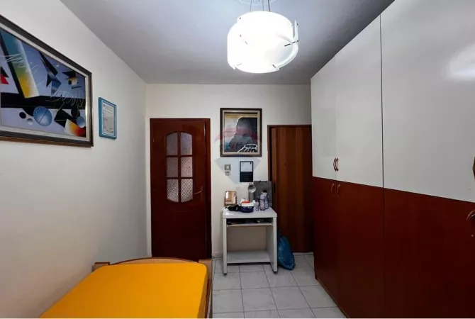 Shtepi me qera Apartament ne Tirane, 2+1, Mobilimi E mobiluar, Pagesa 50,000  Leke.